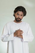 Model wearing IMAN APPAREL Saudi White Jubbah
